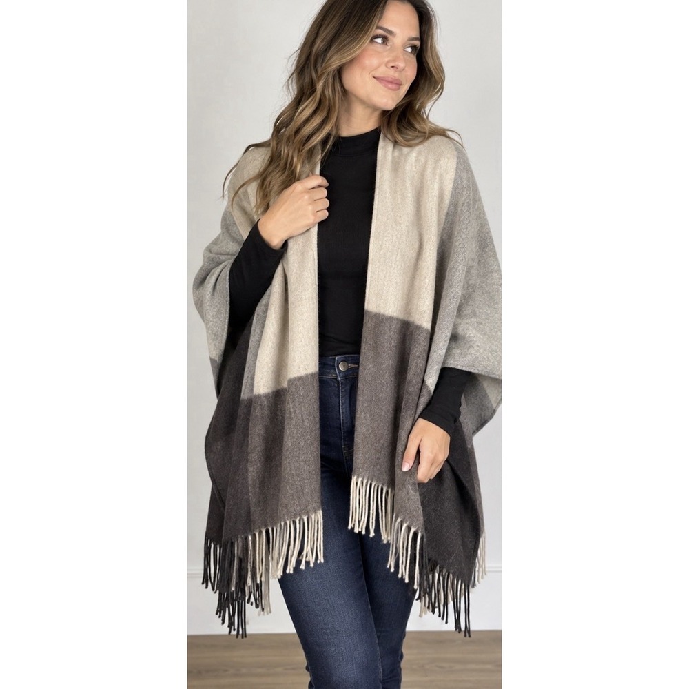 Neiman Marcus, Shawl 100% Merino Wool, Split/Open Front poncho Black Gray